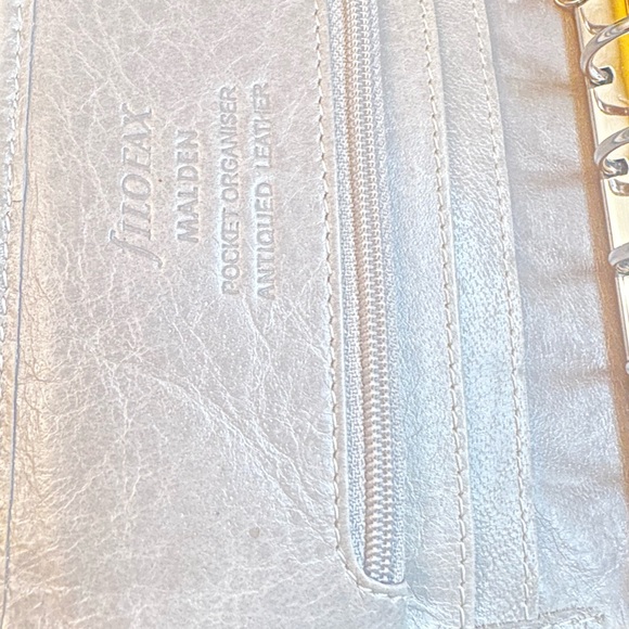 Malden Pocket Sized Organizer - Picture 2 of 7